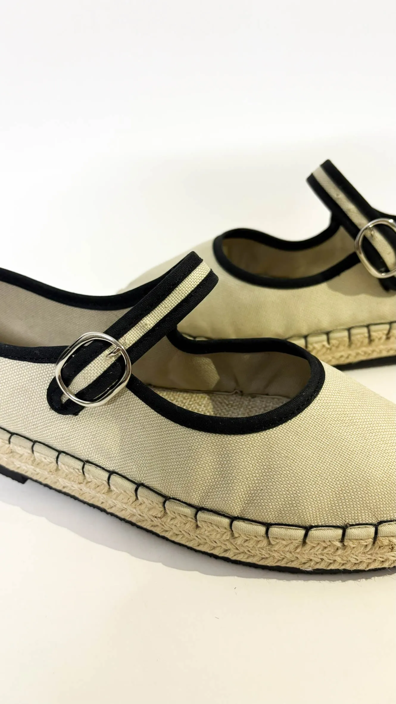 Azzura Espadrilles