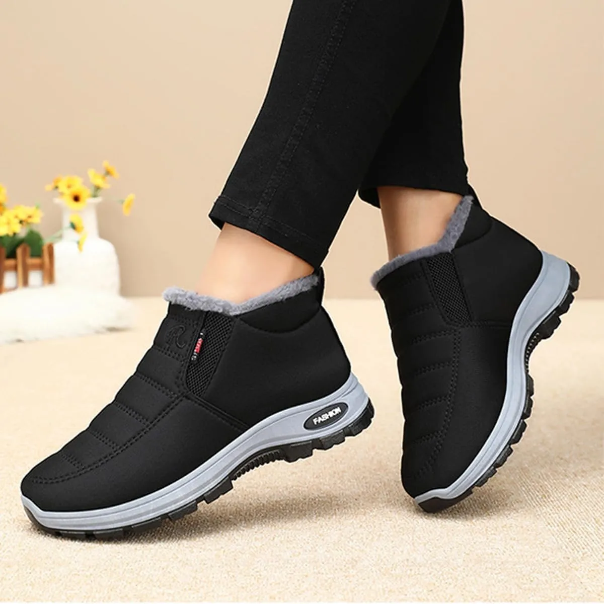 Cozy Winter Women's Snow Boots,Slip-on & Waterproof Anti-Slip Ankle Boots Warm Furry Fur Lining Winter Hiking Snow Boots