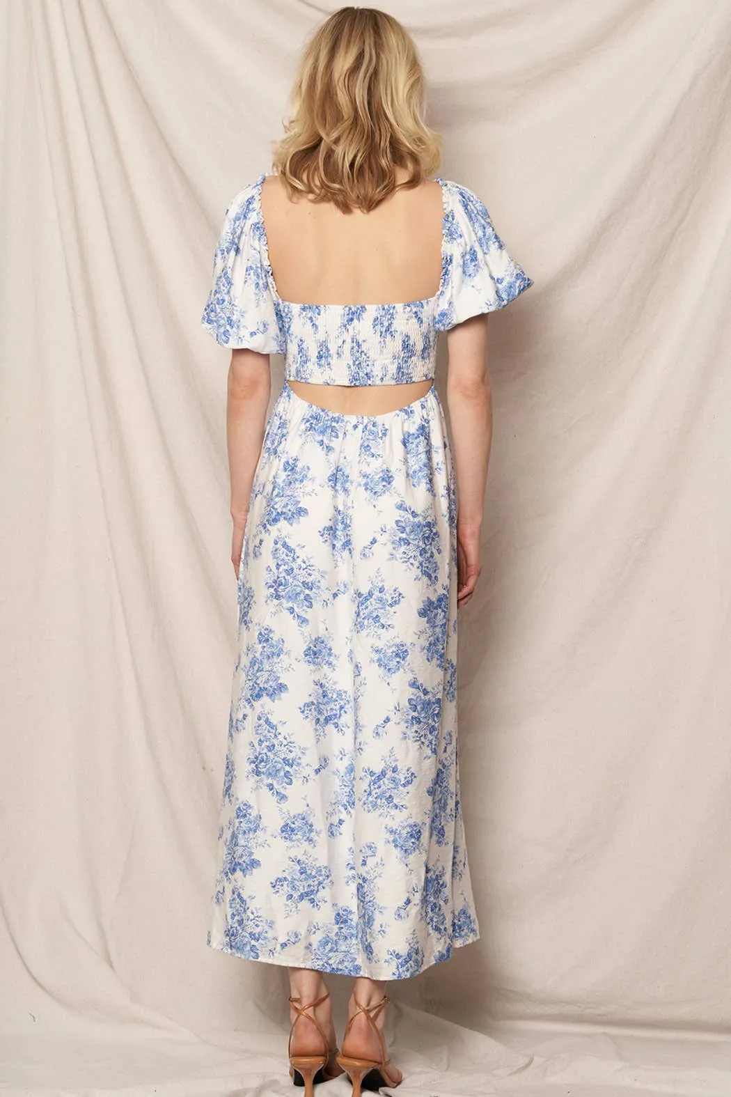 En Crème - Puff Sleeve Floral Print Midi Dress: White Blue