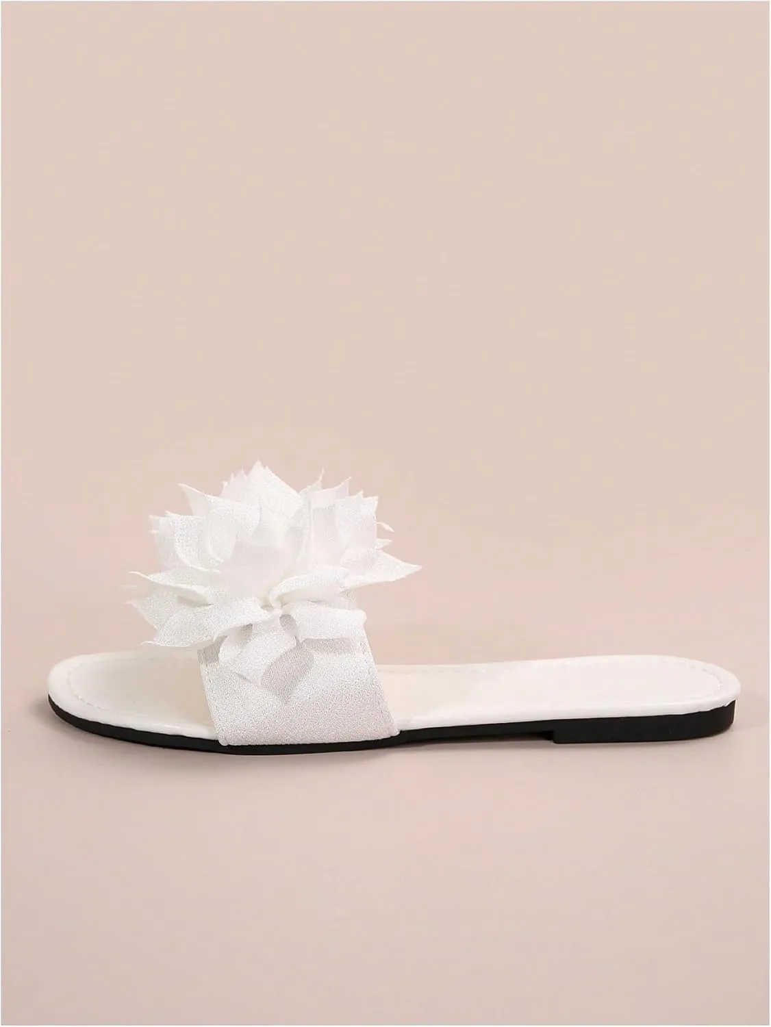 GORGLITTER Women's Flower Sandals 3D Floral Flat Sandals Open Toe Slippers Comfy Lightweight Summer Beach Sandals