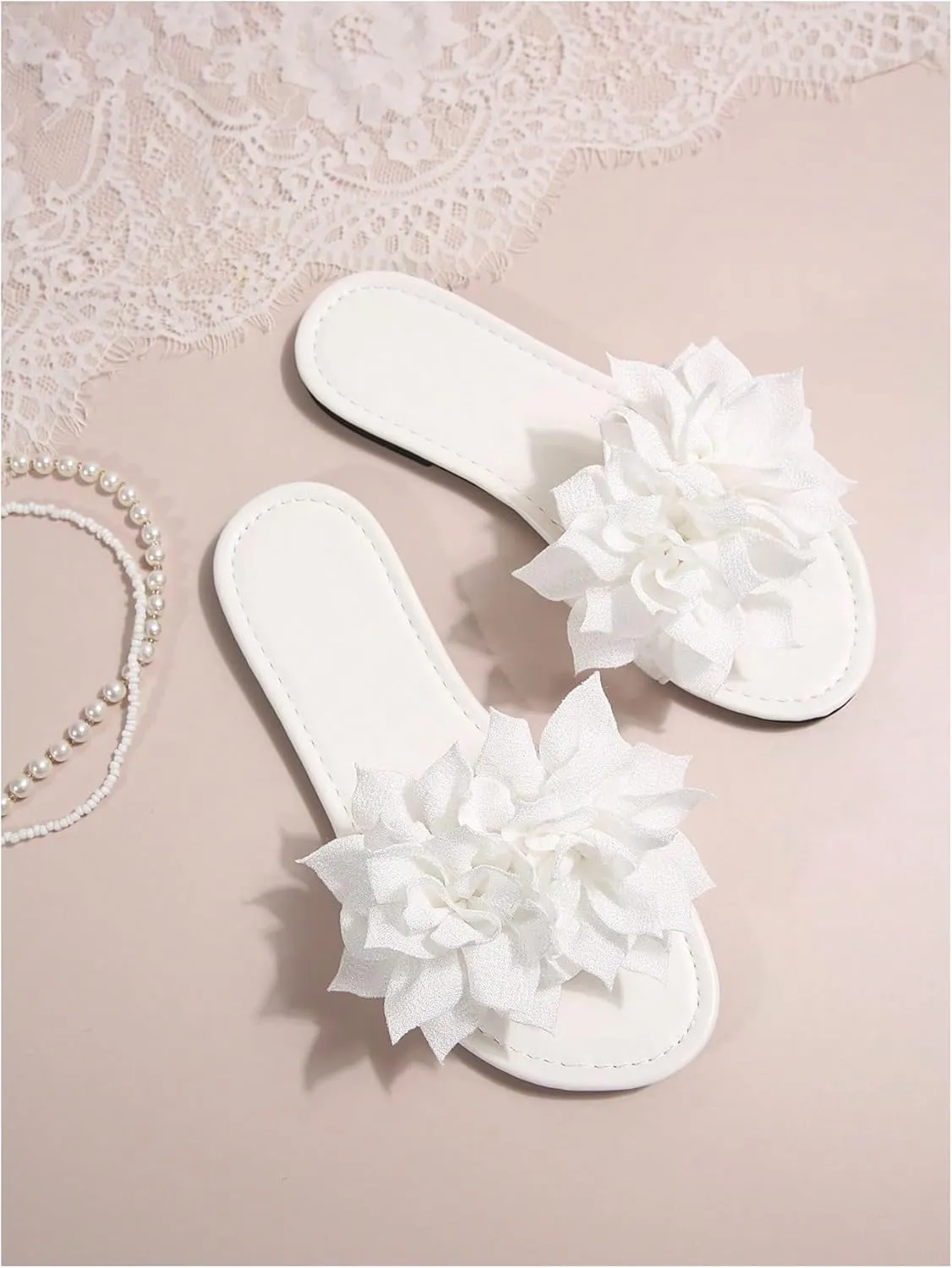 GORGLITTER Women's Flower Sandals 3D Floral Flat Sandals Open Toe Slippers Comfy Lightweight Summer Beach Sandals