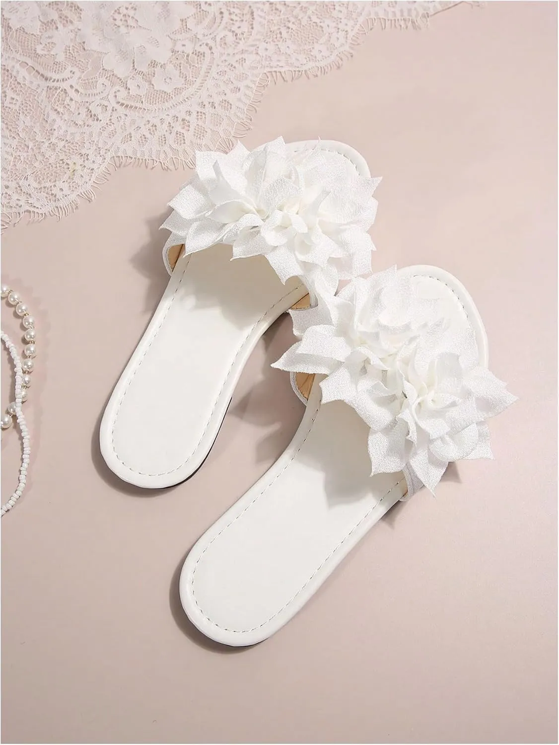 GORGLITTER Women's Flower Sandals 3D Floral Flat Sandals Open Toe Slippers Comfy Lightweight Summer Beach Sandals