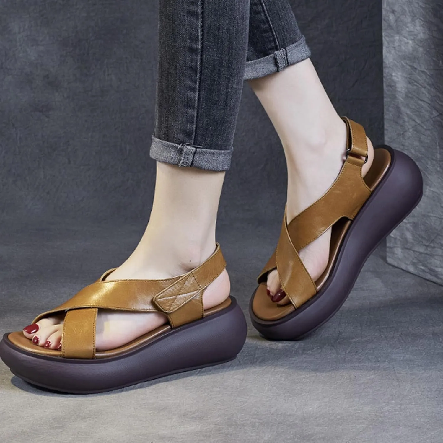 Handmade Genuine Leather Thick-Soled Wedge Sandals, Fashionable Retro Style Non-Slip Thick Heel Round Open Toe Sandals with Adjustable Hook and Loop, Suitable for Daily Wear