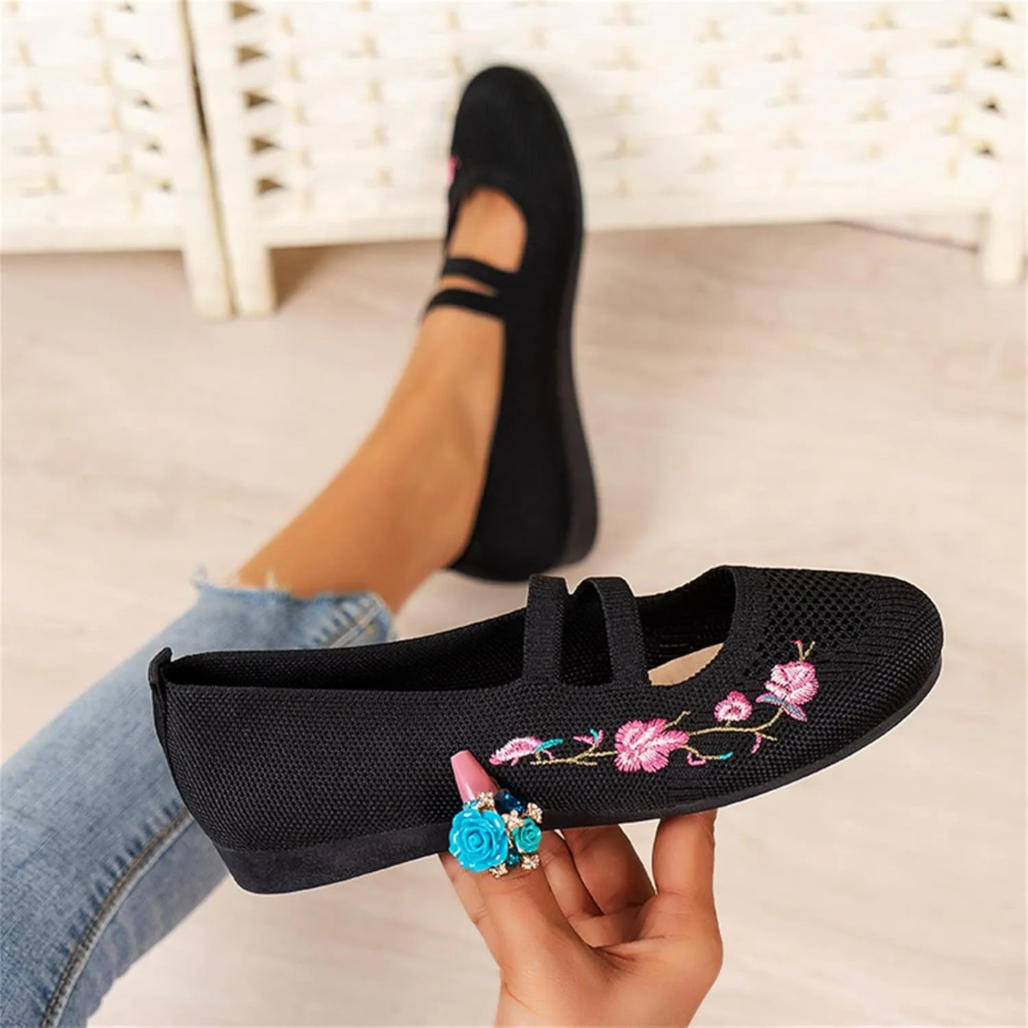 Hbeylia Slip On Flower Embroidered Loafers for Women Knit Mesh Air Ballet Flats Ethnic Retro Boho Slip On Loafers Low Bottom Lightweight Dress Shoes for Women Ladies Vacation Work Nurse
