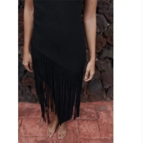 NWT Zara fringed ribbed skirt black