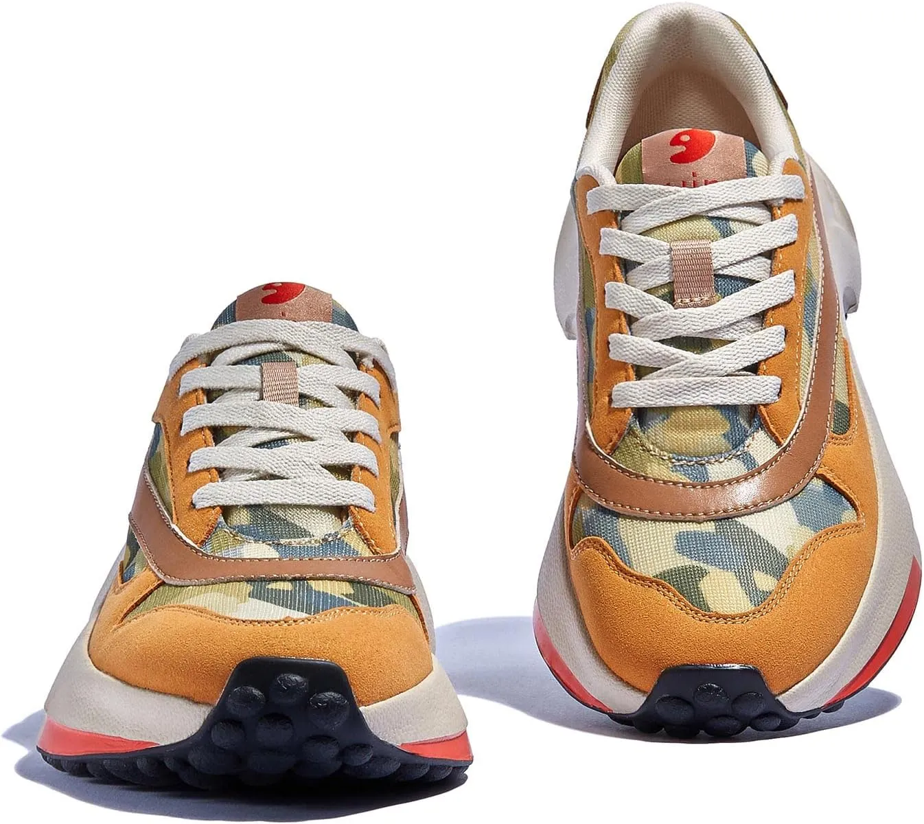 UIN Women's Retro Sneakers Lightweight Walking Casual Comfortable Art Painted Travel Shoes