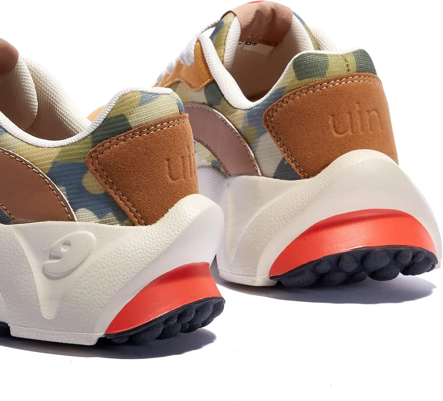 UIN Women's Retro Sneakers Lightweight Walking Casual Comfortable Art Painted Travel Shoes
