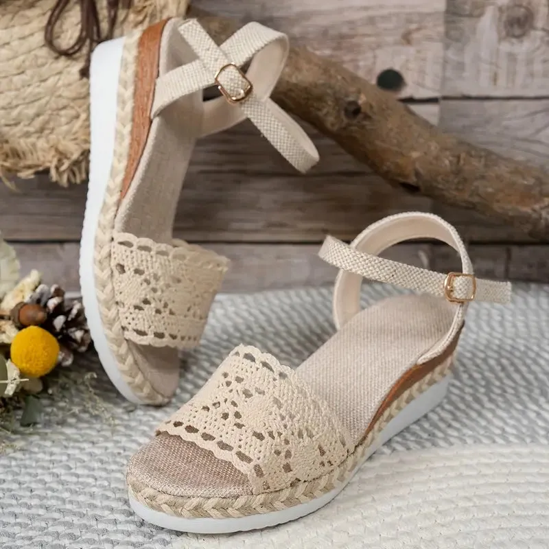 Veniza - Boho espadrilles met sleehak en haakpatroon