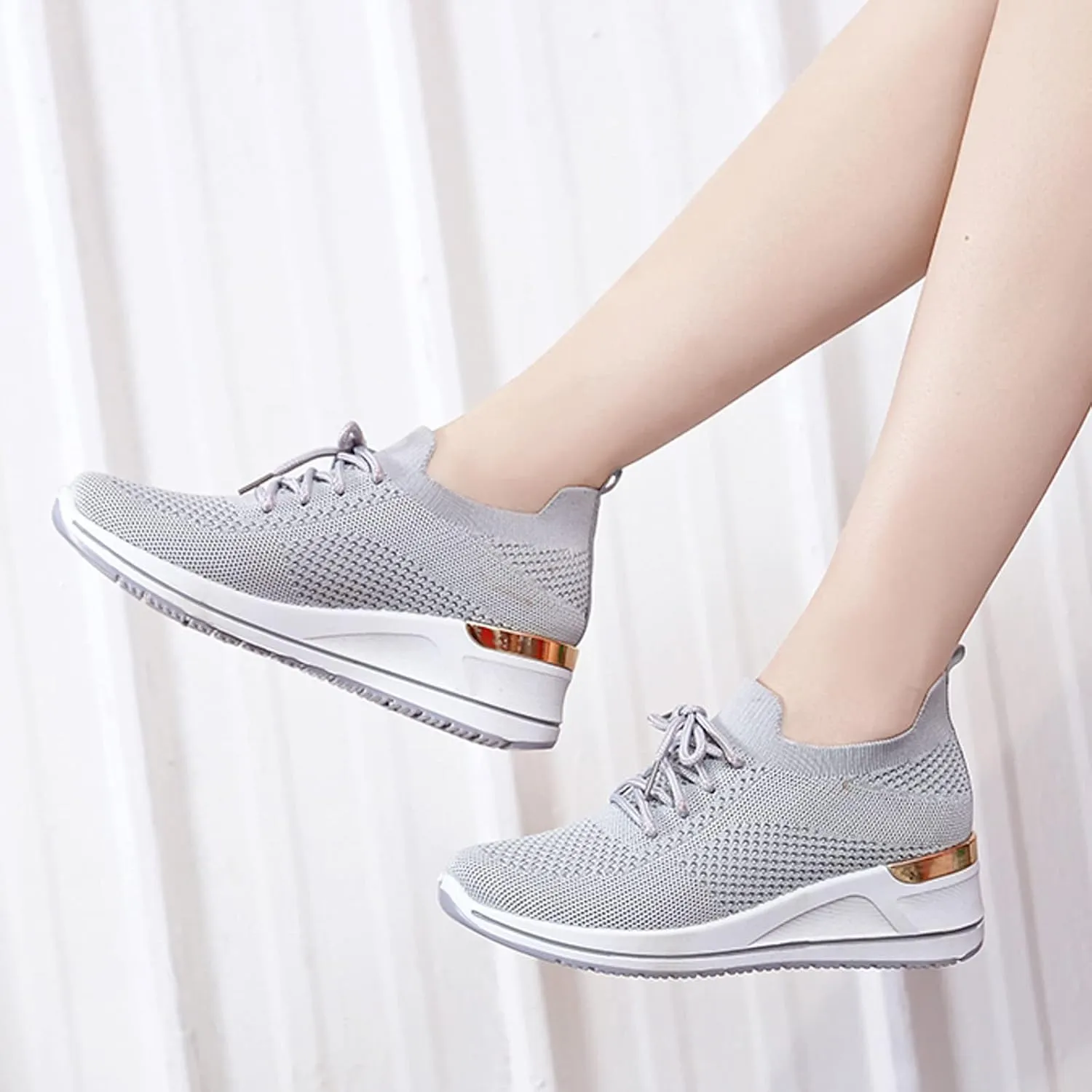 Women Casual Slip On Sneakers Lightweight Walking Shoes Comfortable Canvas Flats Non Slip Breathable Loafers