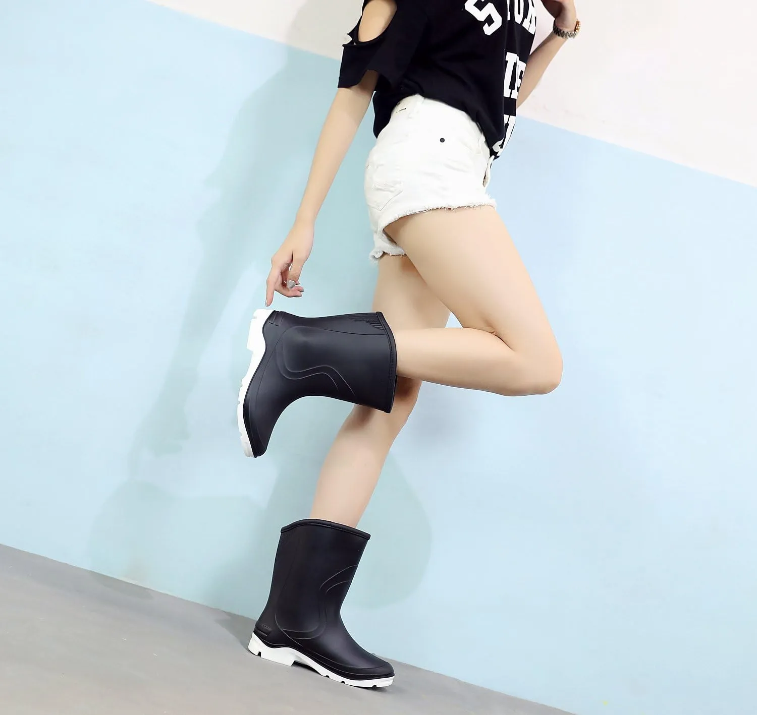 Women Half Calf Ankle Rubber Rainboots 2 Color Waterproof Boots for Garden Rain Round Toe Rainboots
