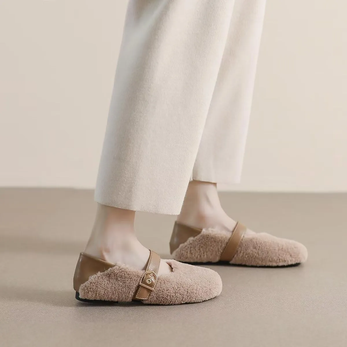 Women Winter Furry Mary Jane Shoes Warm Artificial Lamb Wool Flats Ankle Strap Ladies Indoor and Outdoor Dress Office Bedroom Casual Shoes