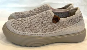 Women's Comfortable Mesh Breathable Slip-On Shoes Sneakers, Lightweight, Anti-Slip Thick Sole Flat Shoes for Travel & Walking, Casual Loafers for Spring, Summer, and Autumn