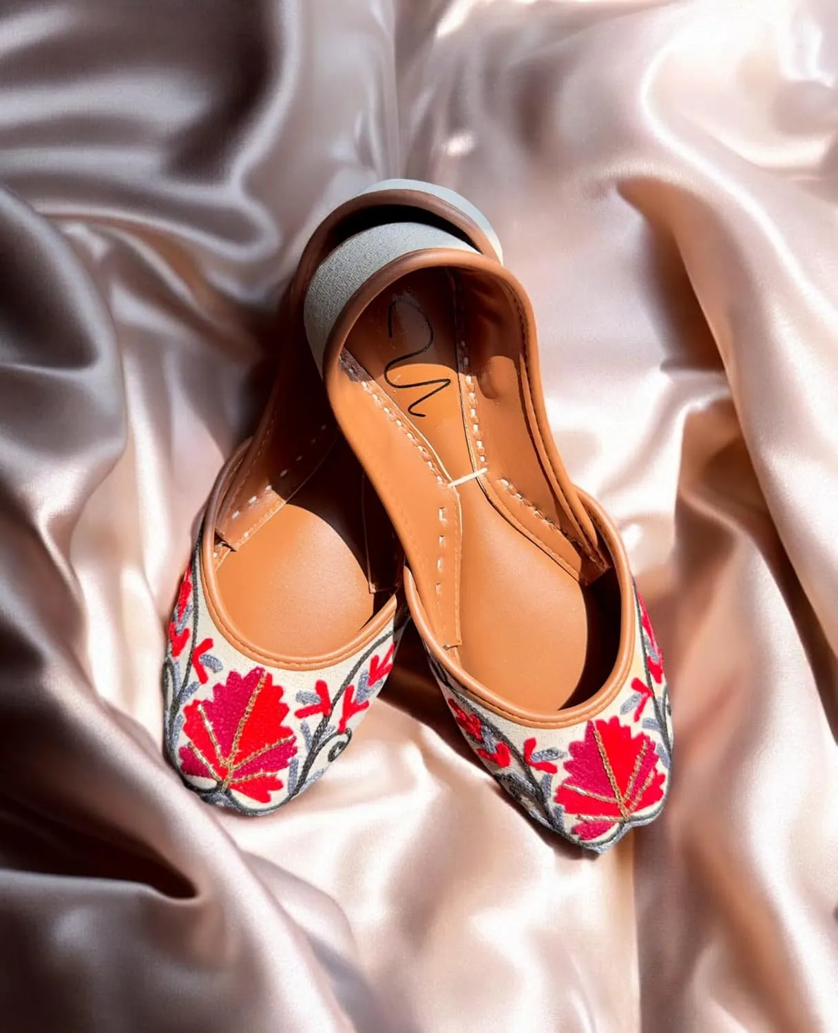 Women’s Kashmiri Shoes Embroidered Khussa Festive Jutti Ballet Flats