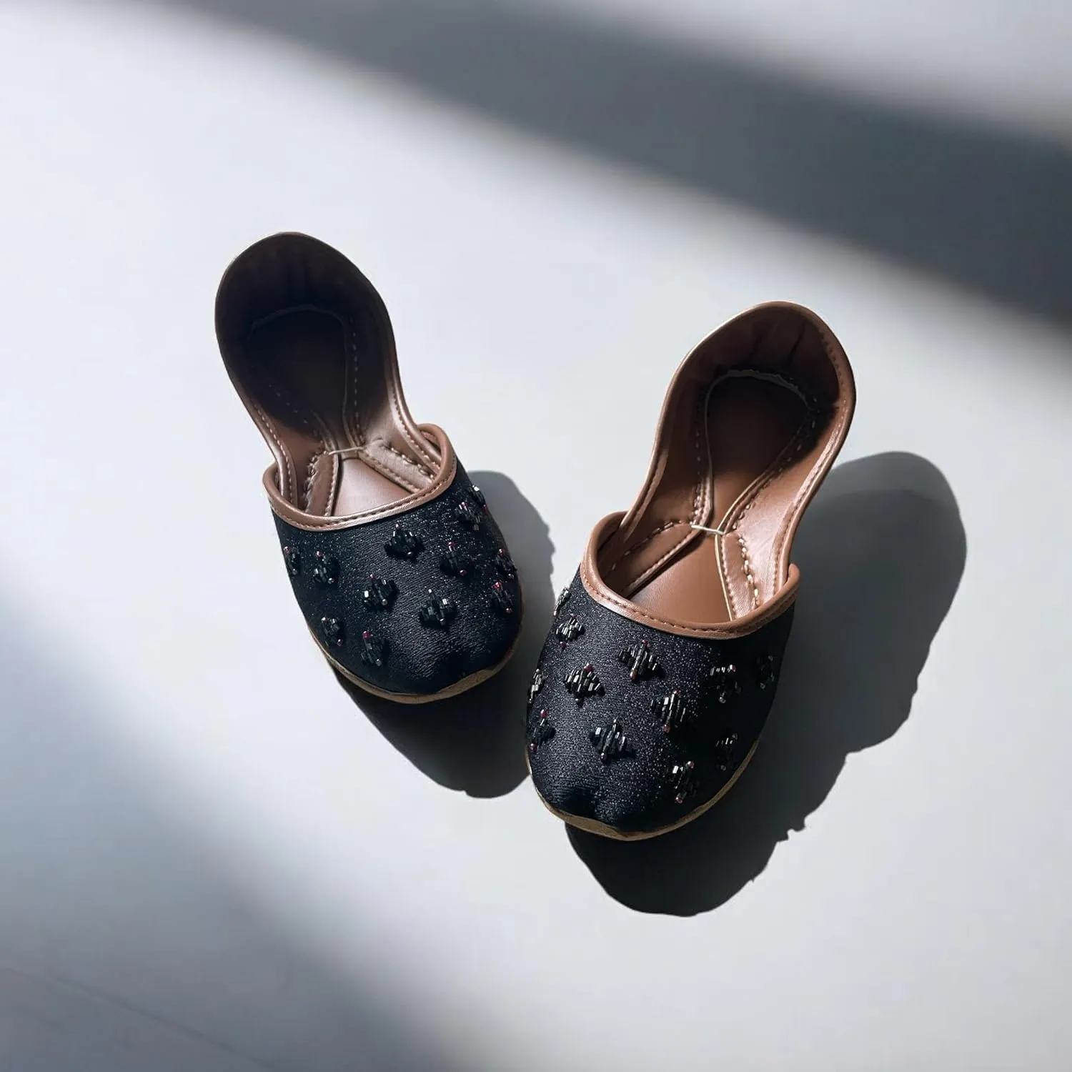 Women's Slip On Traditional Handmade Khussa Bridal Mojari Punjabi Jutti Ethnic Ballet Flats