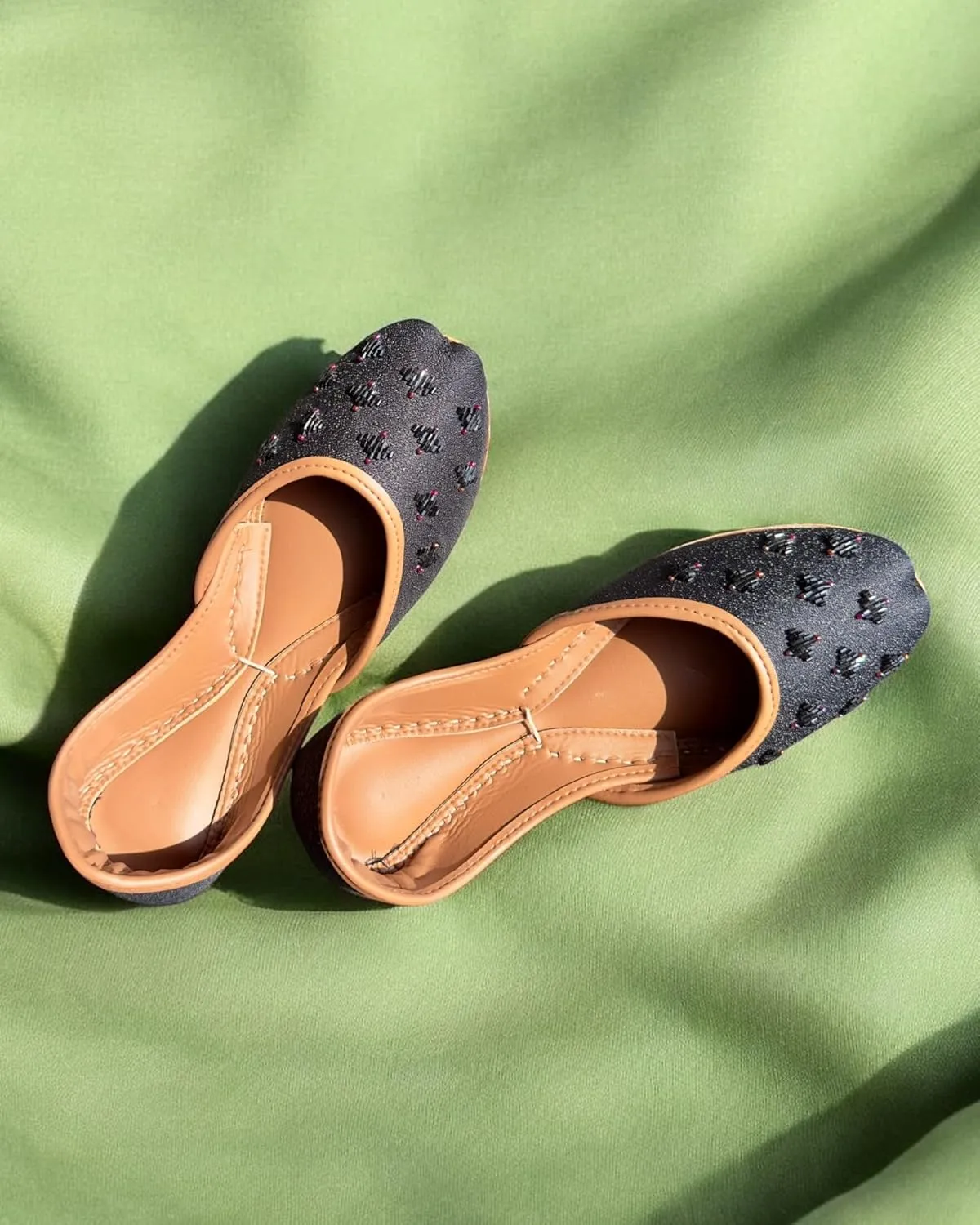 Women's Slip On Traditional Handmade Khussa Bridal Mojari Punjabi Jutti Ethnic Ballet Flats