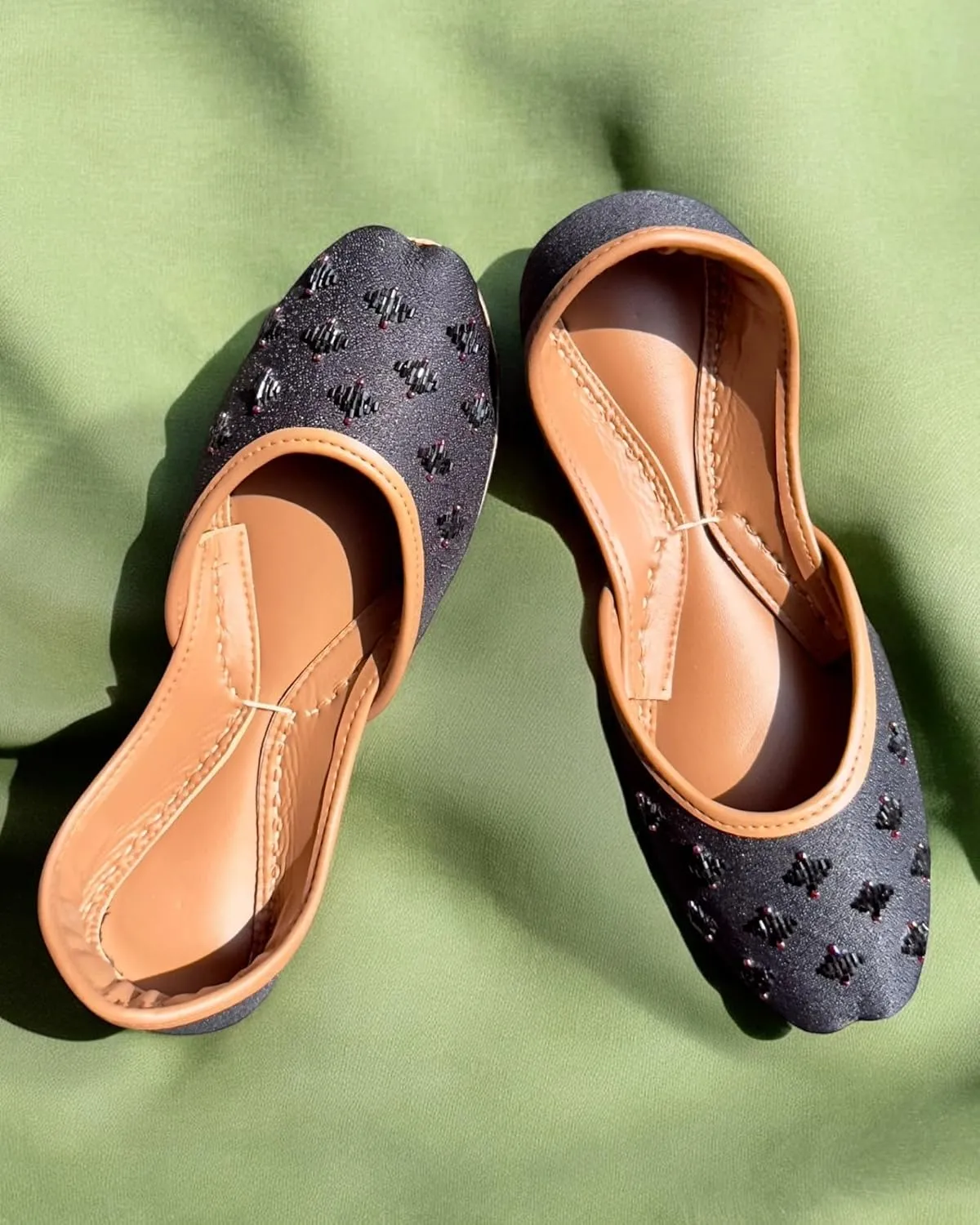 Women's Slip On Traditional Handmade Khussa Bridal Mojari Punjabi Jutti Ethnic Ballet Flats